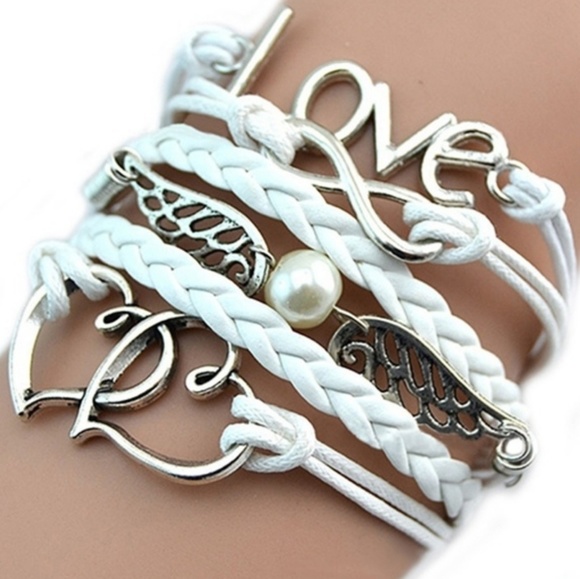 Jewelry - L♡VE BAND Bracalet